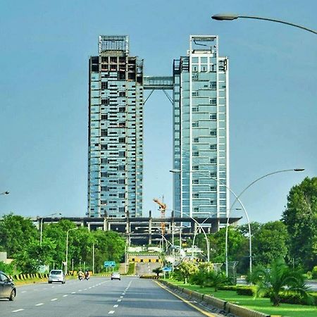 Lux Stays One Constitution Ave Islamabad Luaran gambar